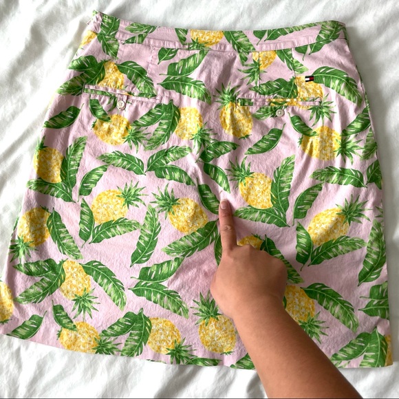 SOLD - Tommy Hilfiger Golf Pink and Green Pineapple and Palm Print Skort - Picture 4 of 8